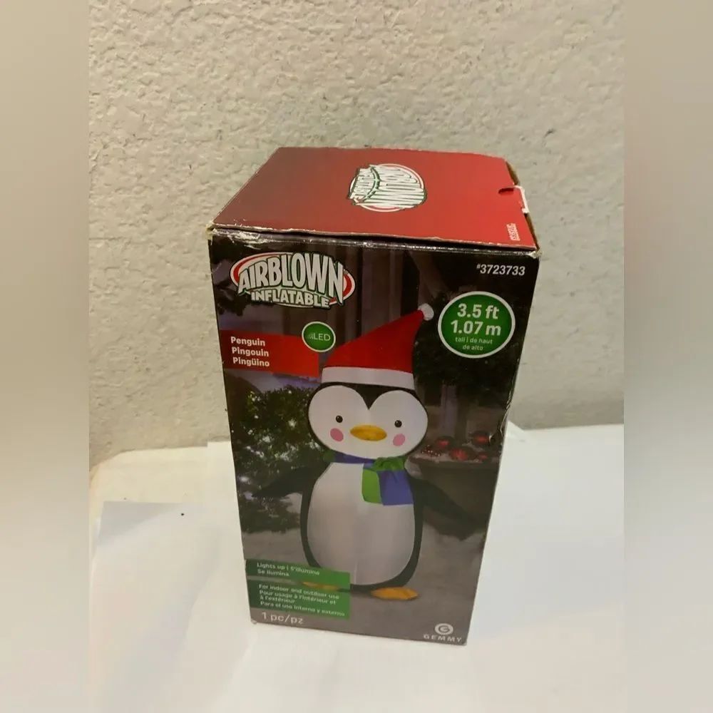 Holiday Time Christmas Penguin 3.5 ft Tall Scarf Hat Airblown Inflatable NEW